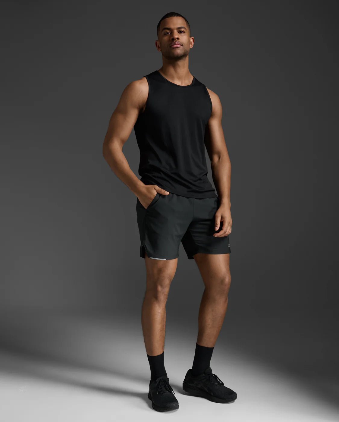 2XU Men's Aero Tank - Run Trails