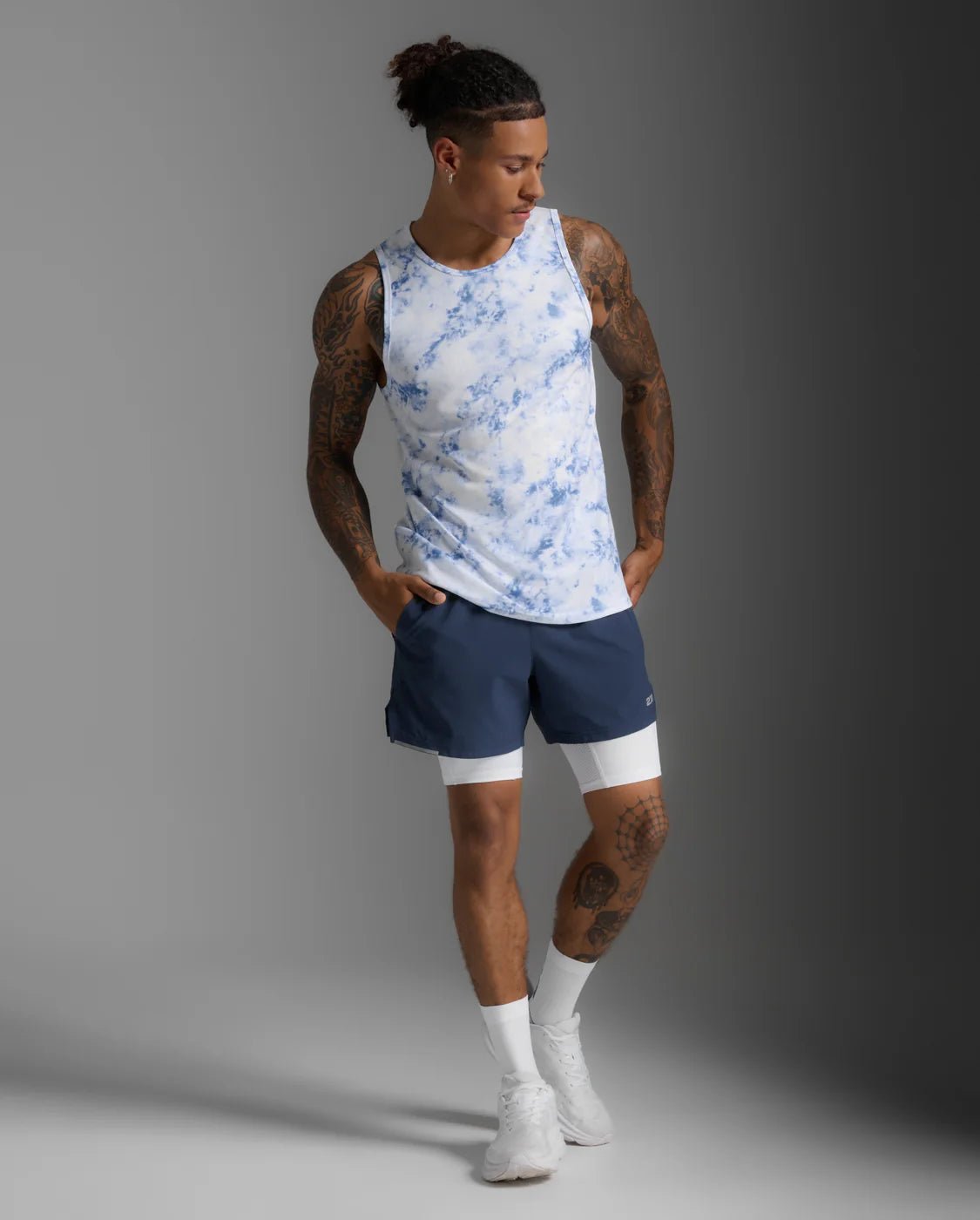 2XU Men's Aero Tank - Run Trails