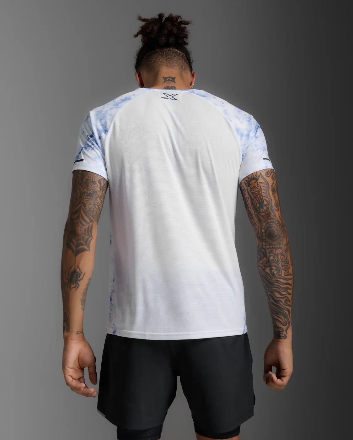 2XU Men's Aero Tee - Run Trails