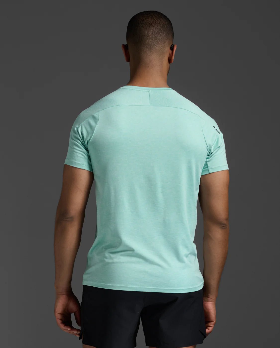 2XU Men's Motion Tee - Run Trails