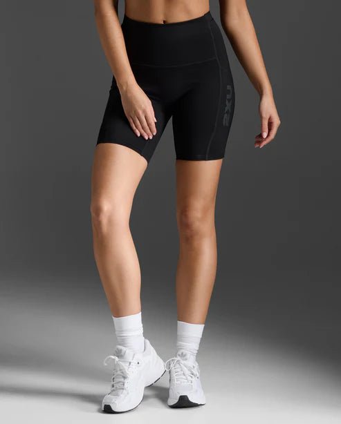 2XU Women's Hi Rise Bike Short - Run Trails