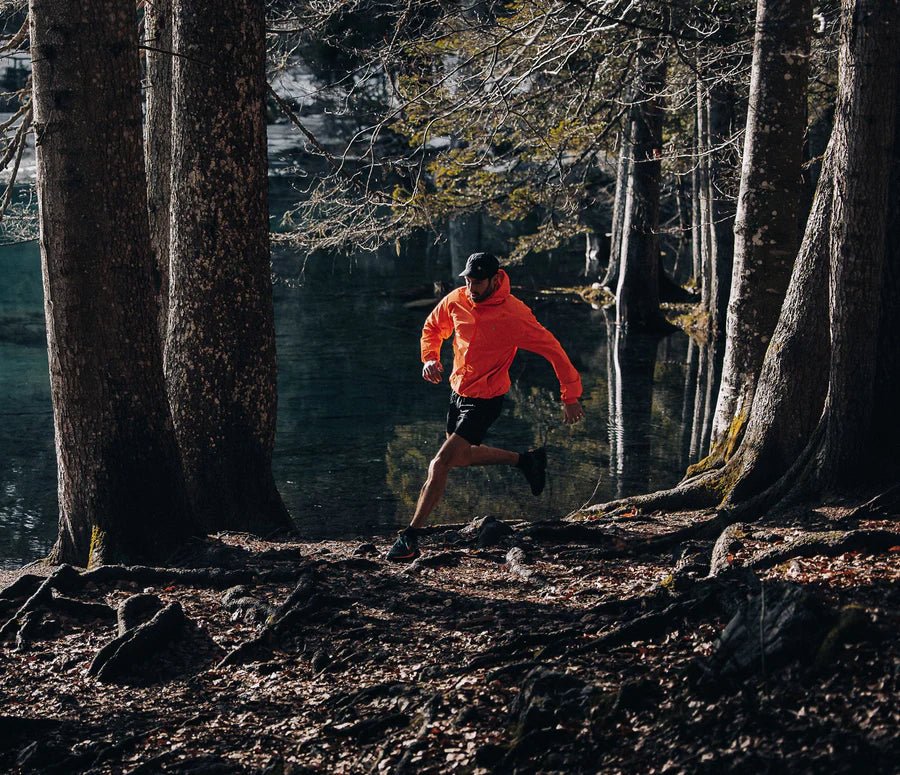 MAC IN A SAC Venture Ultralite Jacket Orange - Run Trails