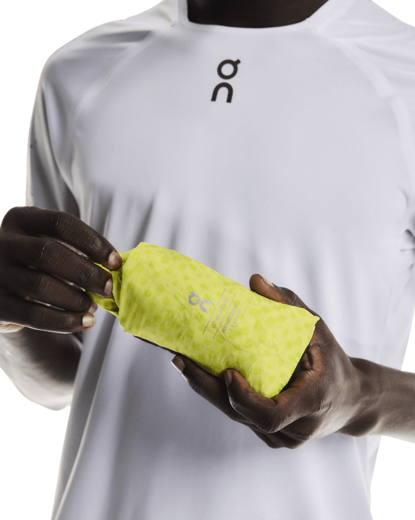 On Running Ultra Jacket Men | Waterproof Trail Running - Run Trails