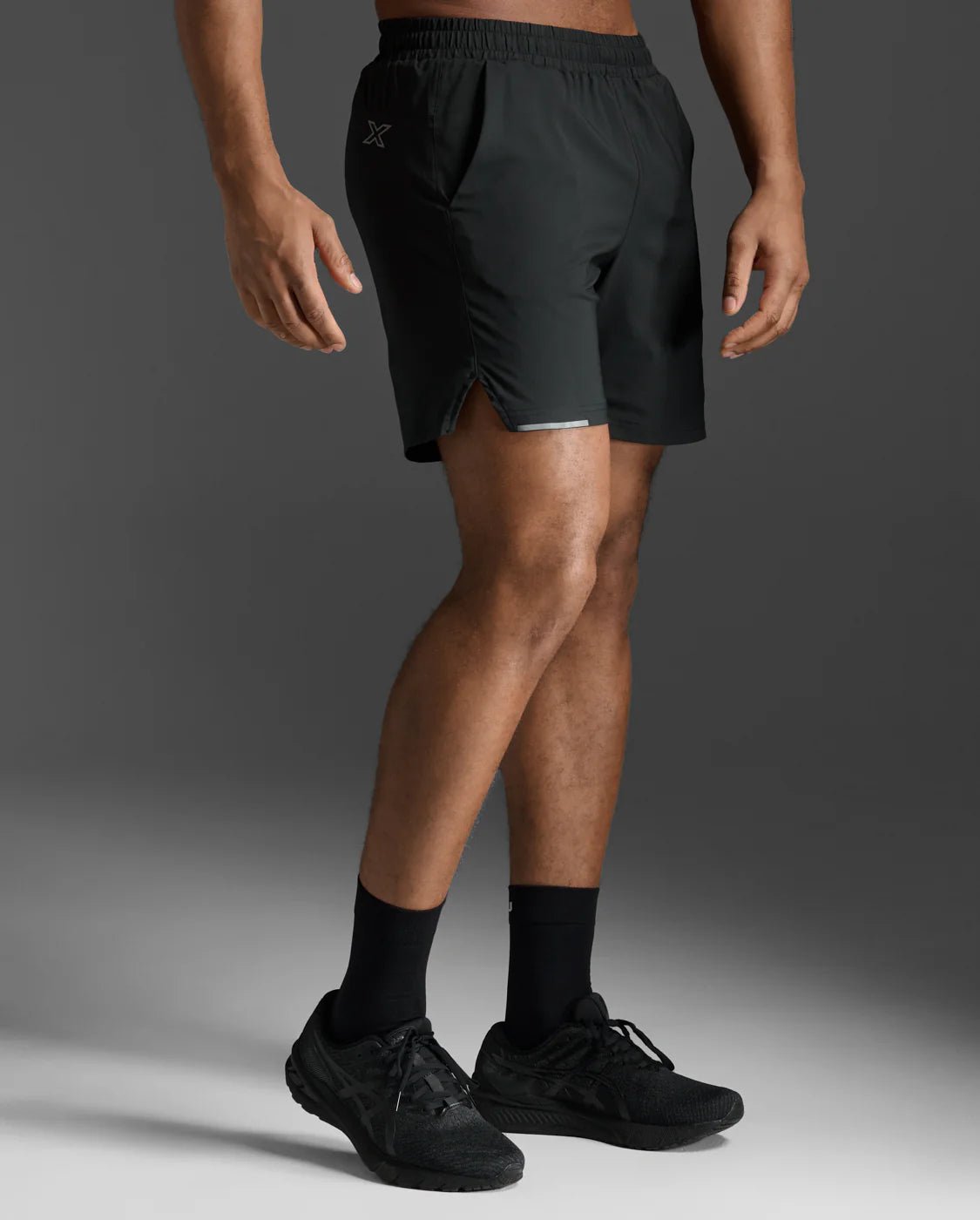 2XU Men's Aero 7 Inch Shorts - Run Trails