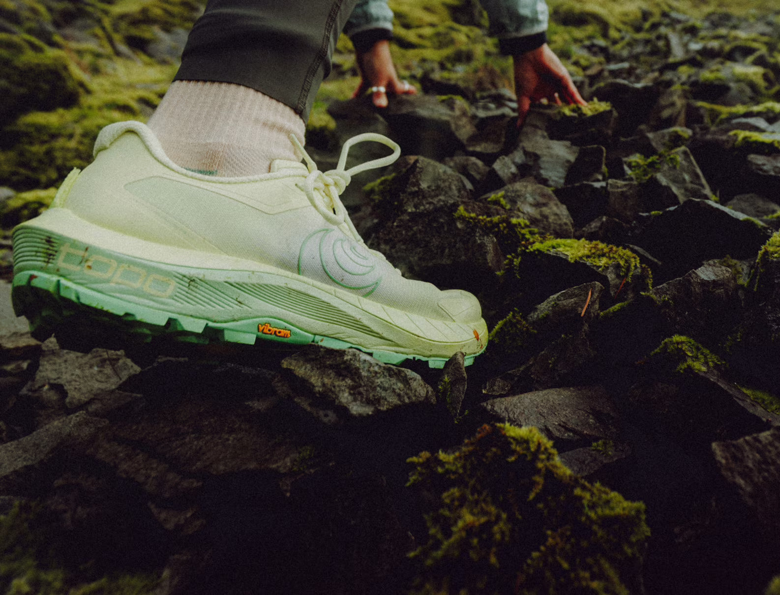 Topo Athletic Women's Mountain Racer 4