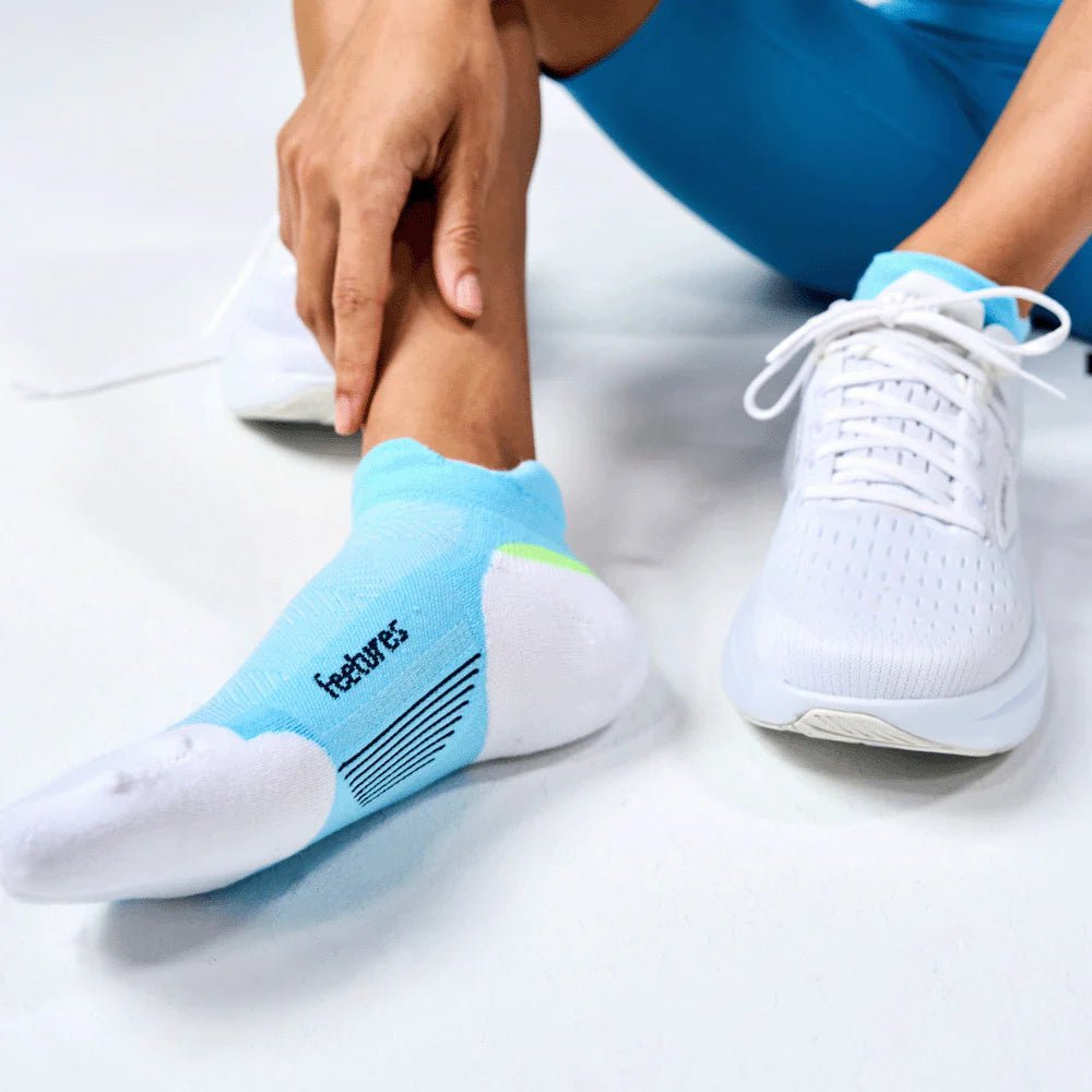 Feetures Elite Max Cushion No - Show Tab Socks - Run Trails
